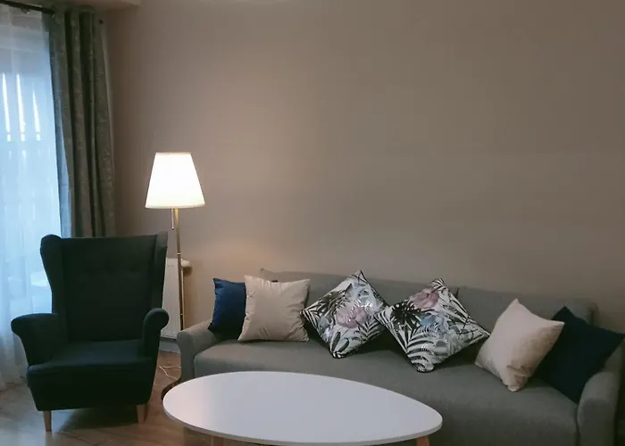 Z Widokiem, Wygodny Z Sypialnia, Kuchnia I Salonem, 47m2, Bezplatny Garaz